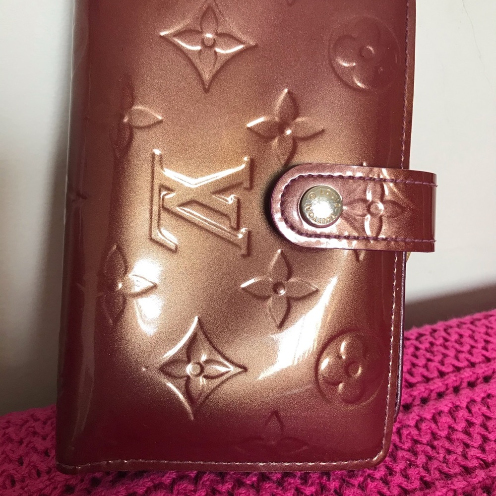 LV wallet🌹